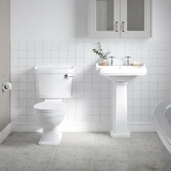 Oxford 4-Piece Traditional Bathroom Suite